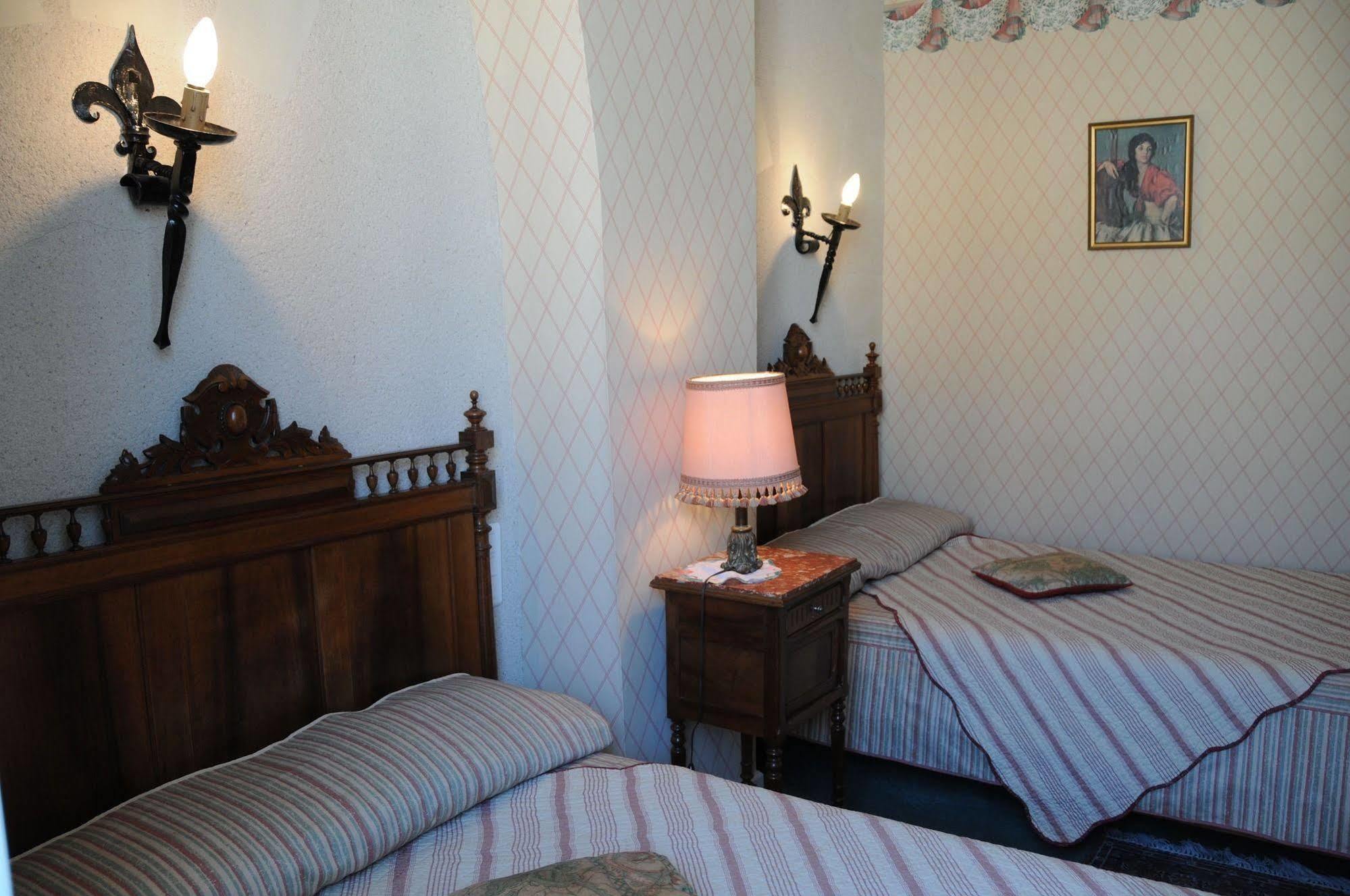 Bed & Breakfast Le Vendome Cote Jardin 2*
